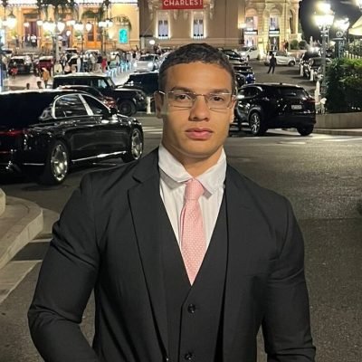 Retrato de Michael Henrique da Silva, fundador e CEO da Kaofe Tech, desenvolvedor apaixonado por desafios e inovação.